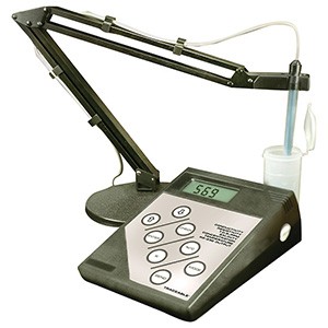 Traceable® Bench Conductivity Meter