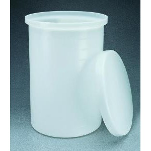 Heavy-Duty Cylindrical HDPE Tanks with Cover