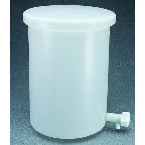 Lightweight Cylindrical HDPE Tanks with Cover and Spigot
